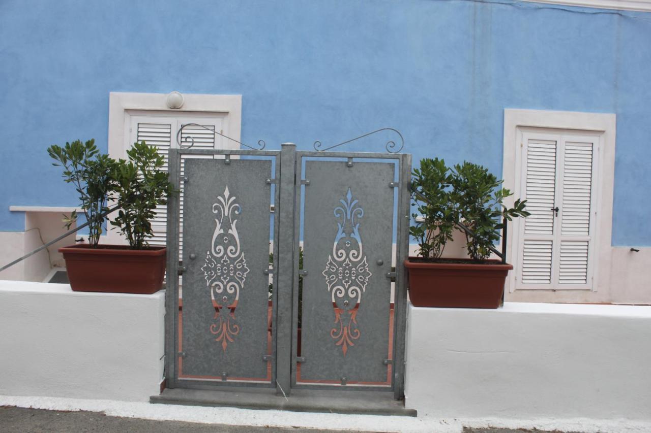 Camere Dieci Maggio- Beb Dory, Nemo, Guizzo Ponza Exterior foto