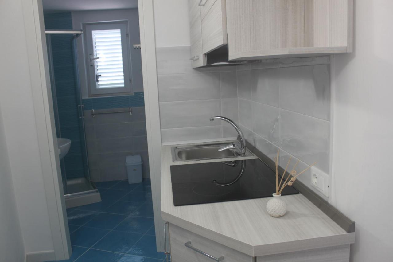 Camere Dieci Maggio- Beb Dory, Nemo, Guizzo Ponza Exterior foto